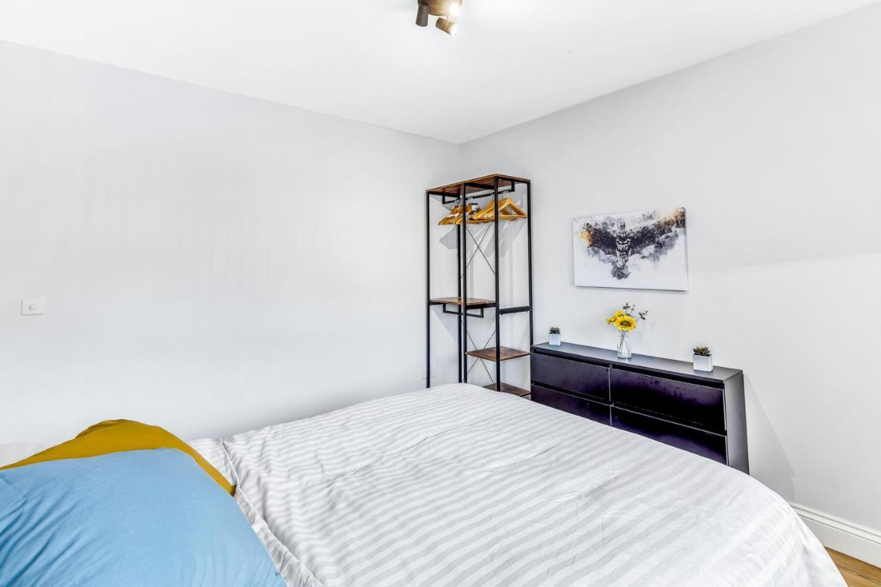 Superb 2 Bedroom Flat Le2, Sleeps Up To 5 لايستر المظهر الخارجي الصورة